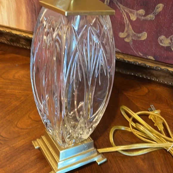 Waterford Crystal Finn Versailles Brass Table Lamp Authentic Waterford Shade - Picture 8 of 16
